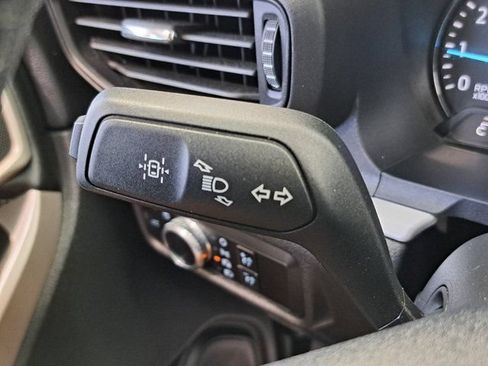 Used 2023 Ford Explorer XLT AWD/4WD image 12