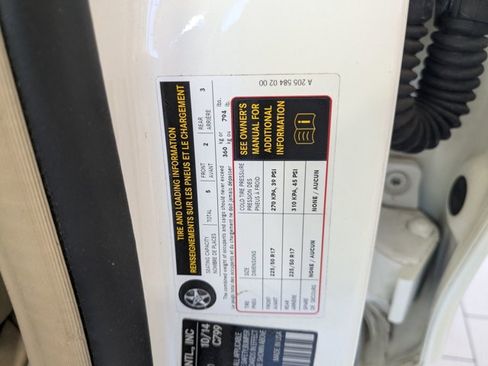 Used 2015 Mercedes-Benz C 300 4MATIC Sedan image 15