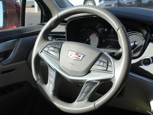 Used 2023 Cadillac XT5 Premium Luxury w/ Technology Package image 23