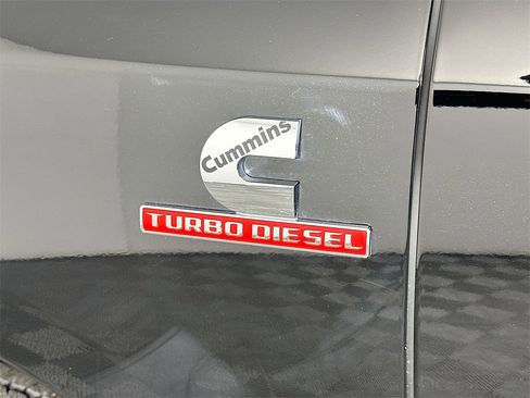 Used 2025 RAM 3500 Laramie image 29