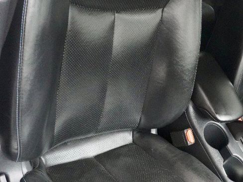 Used 2017 Nissan Sentra SR Turbo w/ SR Turbo Premium Package image 9