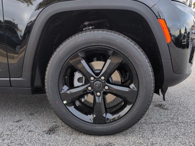 New 2027 Jeep Grand Cherokee Limited w/ Limited Altitude Package AWD/4WD image 10