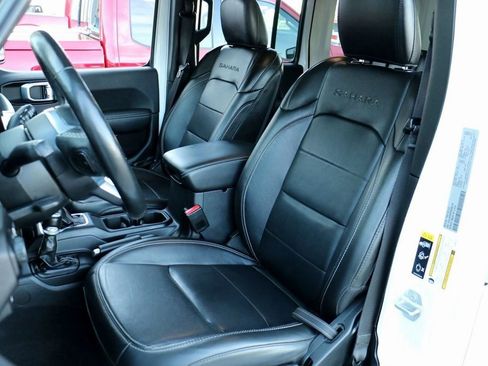 Used 2023 Jeep Wrangler Unlimited Sahara w/ Cold Weather Group image 22