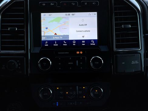 Used 2021 Ford F250 Lariat w/ Lariat Ultimate Package image 17