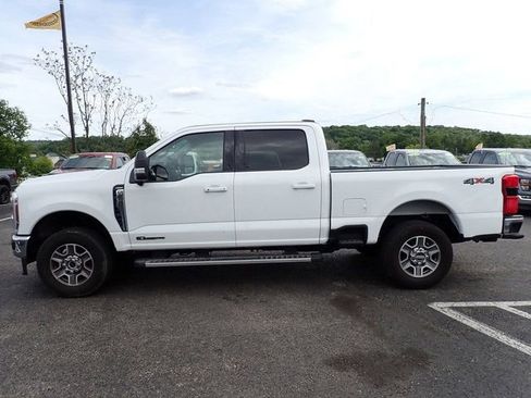 Used 2026 Ford F250 Lariat AWD/4WD image 2