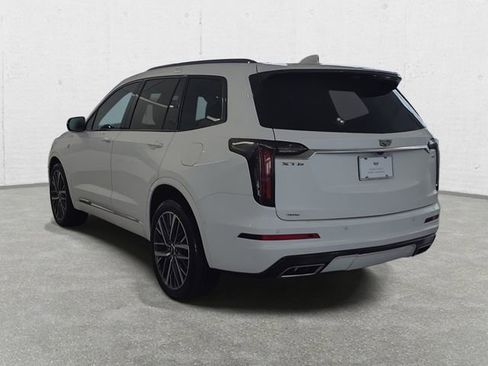 Certified 2024 Cadillac XT6 Sport w/ Platinum Package image 7