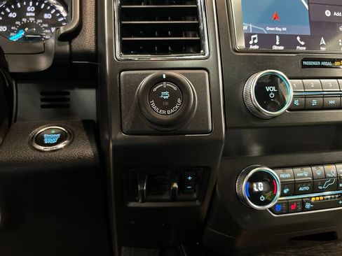 Certified 2019 Ford Expedition Limited AWD/4WD image 20