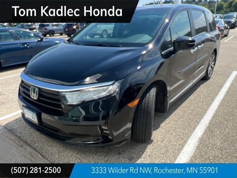 Used 2024 Honda Odyssey Touring image 1