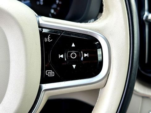 Used 2021 Volvo XC60 T5 Inscription w/ Advanced Package image 15