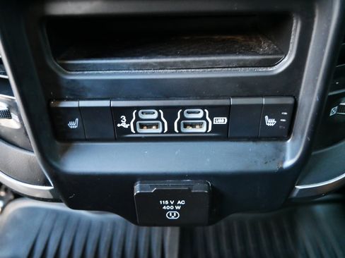 Used 2020 RAM 2500 Laramie image 12