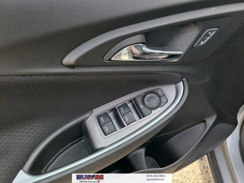 Used 2024 Chevrolet Malibu LT FWD image 14
