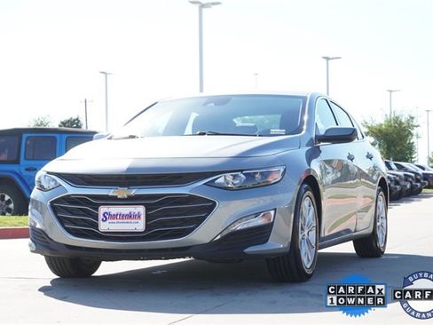 Used 2024 Chevrolet Malibu LT image 3