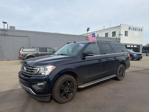 Used 2021 Ford Expedition Max XLT AWD/4WD image 3