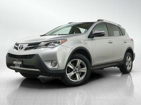 Used 2015 Toyota RAV4 XLE AWD/4WD image 1