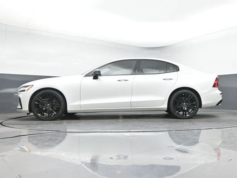 Used 2024 Volvo S60 B5 Plus w/ Climate Package FWD image 18