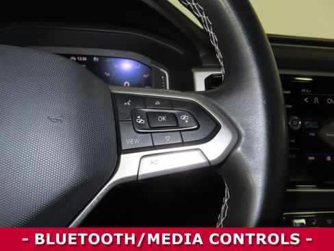 Used 2023 Volkswagen Atlas Cross Sport SE AWD/4WD image 13