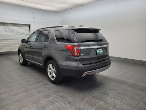 Used 2016 Ford Explorer XLT AWD/4WD image 5