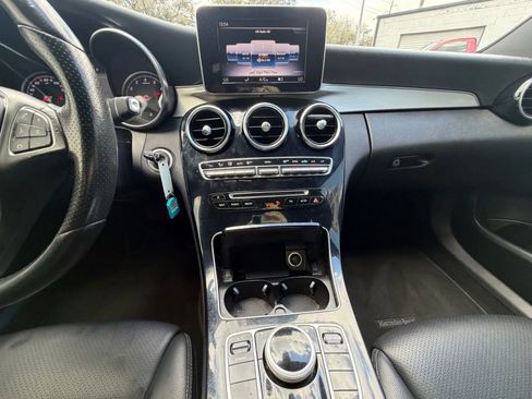 Used 2018 Mercedes-Benz C 300 Sedan image 23