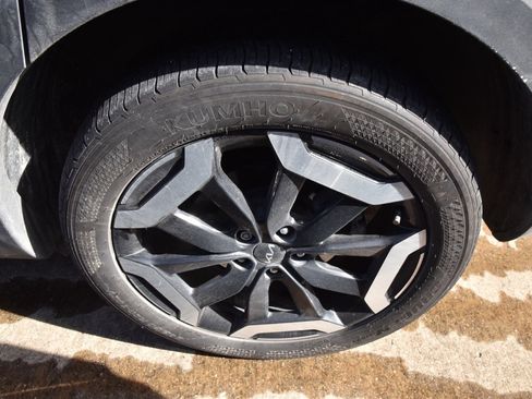 Used 2023 Kia Telluride S image 10