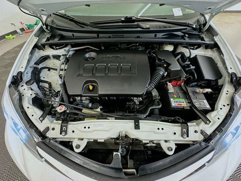 Used 2018 Toyota Corolla SE FWD image 34