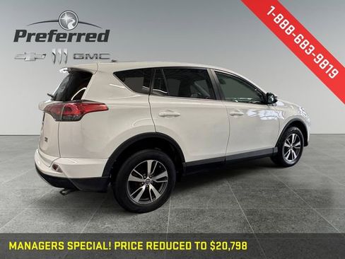 Used 2018 Toyota RAV4 XLE image 18