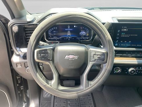 Used 2023 Chevrolet Silverado 1500 RST RWD image 18