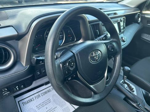 Used 2015 Toyota RAV4 XLE AWD/4WD image 12