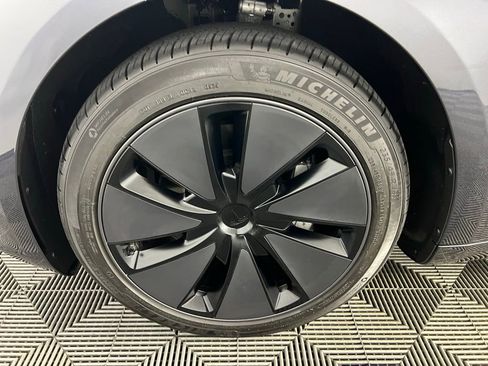 Used 2025 Tesla Model 3 Long Range image 12