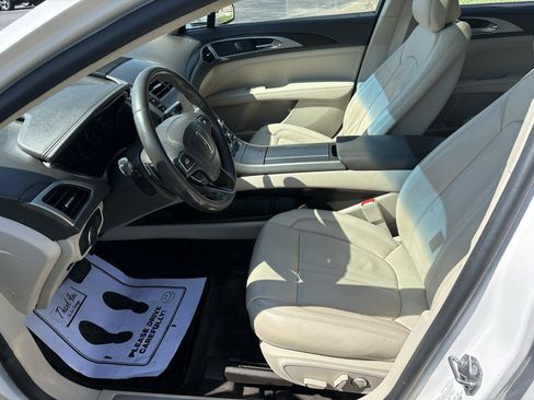 Used 2018 Lincoln MKZ Select w/ Select Plus Package FWD image 6