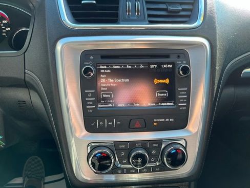 Used 2016 GMC Acadia SLT image 29