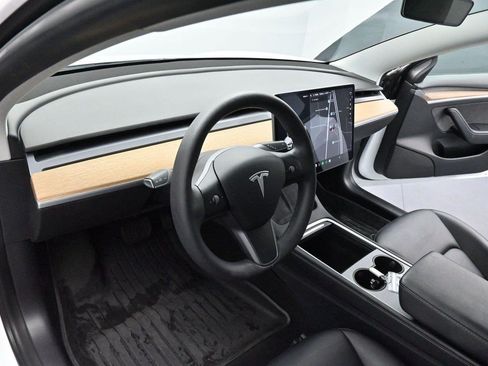 Used 2021 Tesla Model 3 Standard Range Plus RWD image 13