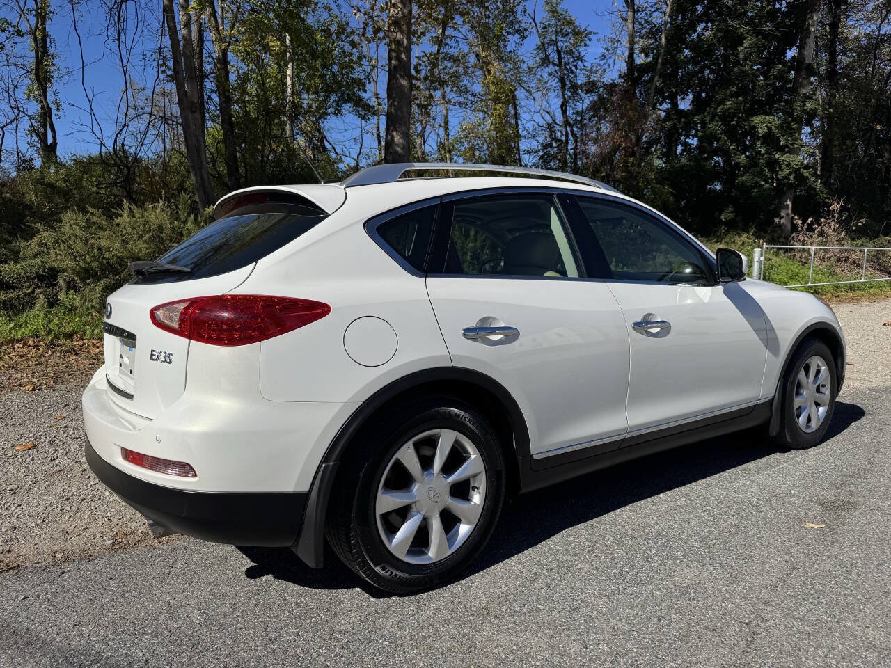Used 2010 INFINITI EX35 Journey AWD/4WD image 7