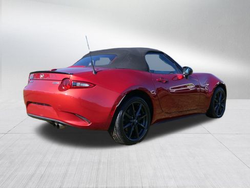 Used 2016 MAZDA MX-5 Miata Club image 3