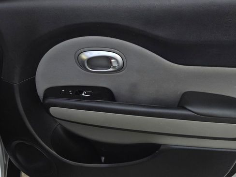 Used 2019 Kia Soul FWD image 8