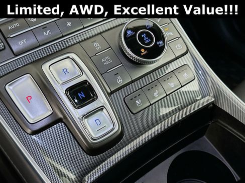 Used 2023 Hyundai Santa Fe Limited image 17