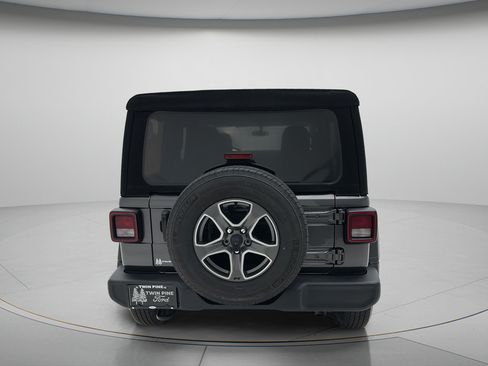 Used 2023 Jeep Wrangler Unlimited Sport AWD/4WD image 6