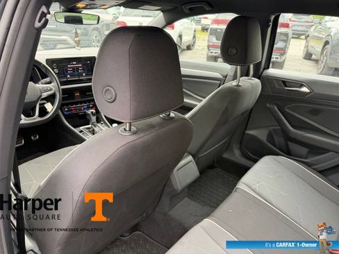 Used 2025 Volkswagen Jetta Sport FWD image 11