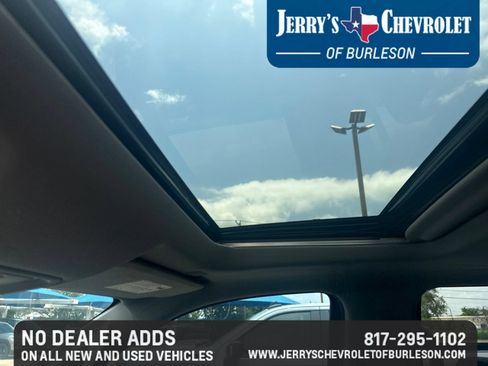Used 2021 Chevrolet Silverado 1500 LT Trail Boss w/ Convenience Package II AWD/4WD image 8