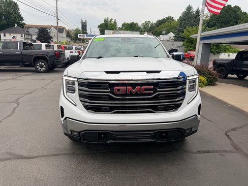 Used 2026 GMC Sierra 1500 SLT AWD/4WD image 2