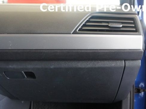 Certified 2023 Volkswagen Jetta Sport image 48