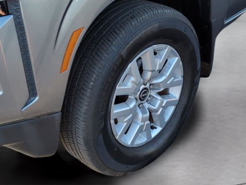 Used 2023 Nissan Frontier SV w/ SV Convenience Package image 35