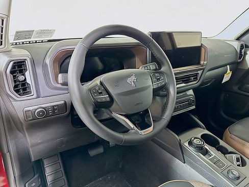 New 2025 Ford Bronco Sport Outer Banks image 9