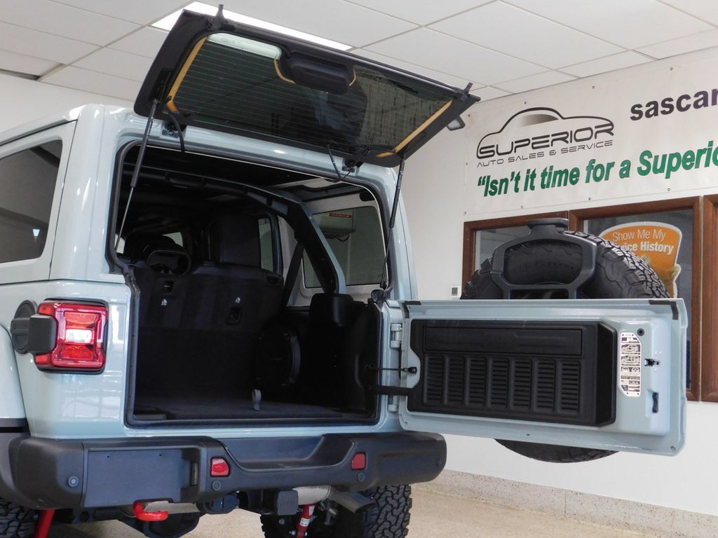 Used 2024 Jeep Wrangler Unlimited Rubicon AWD/4WD image 63