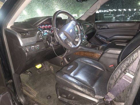 Used 2016 Chevrolet Suburban LT image 5