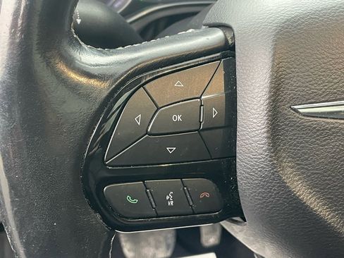 Used 2019 Chrysler Pacifica Touring-L Plus w/ Advanced Safetytec Group image 38