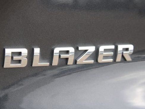 Used 2021 Chevrolet Blazer LT FWD image 6