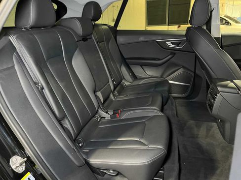 Used 2022 Audi Q8 Premium Plus w/ Premium Plus Package image 52