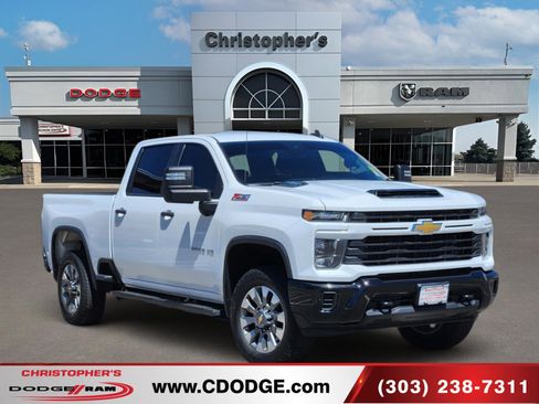 Used 2024 Chevrolet Silverado 2500 Custom w/ Custom Value Package AWD/4WD image 1
