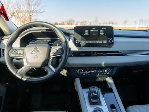 Used 2023 Mitsubishi Outlander SEL 40th Anniversary image 11