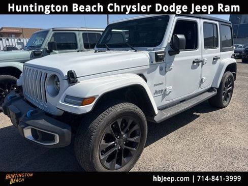 Used 2023 Jeep Wrangler Unlimited Sahara w/ Cold Weather Group AWD/4WD image 1